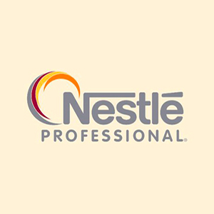 logo da marca Nestlé professional em cinza no fundo creme