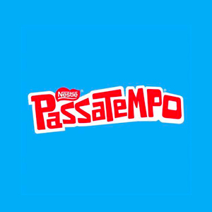 logo da marca passatempo em vermelho no fundo azul