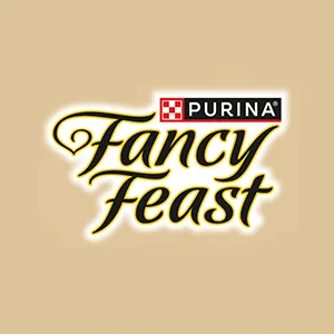 logo Fancy Feast aplicado em fundo bege
